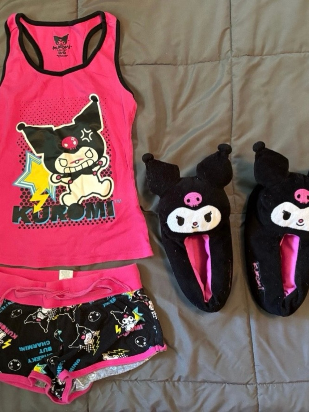 Vintage Hot Topic Kuromi Sleep Tank, Shorts Juniors Set Sz S + Slippers Sz 5/6